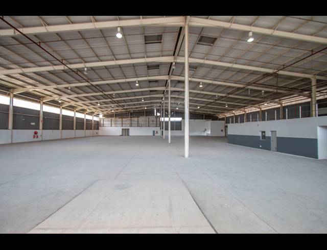 5,410M² WAREHOUSE TO LET IN RANDJESPARK